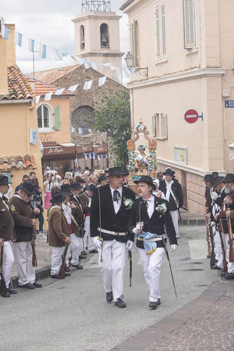 RÃ©sultat de recherche d'images pour "bravade de sainte maxime 2019"