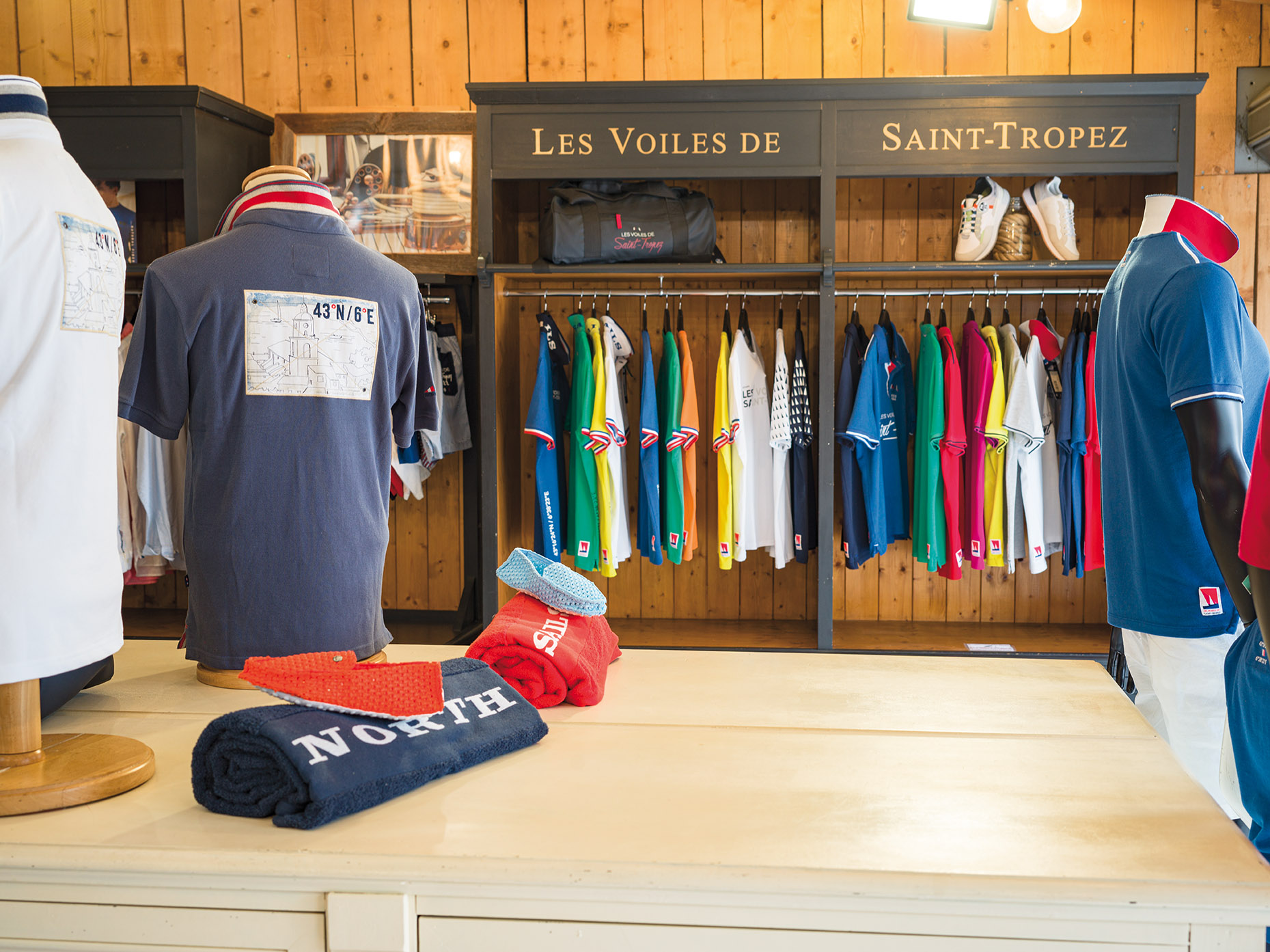 Les voiles de on sale st tropez vetement