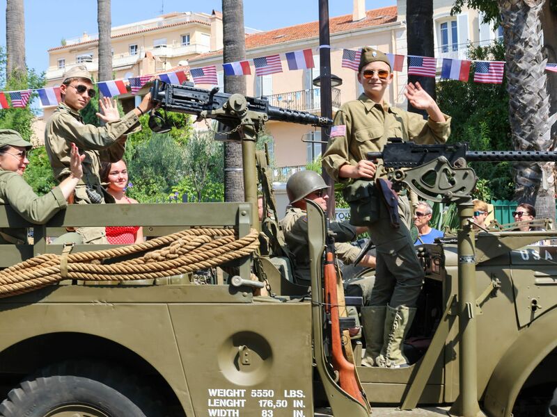 82 anniversaire du débarquement des troupes alliées sur les cotes de provence - 15 août_Sainte-Maxime