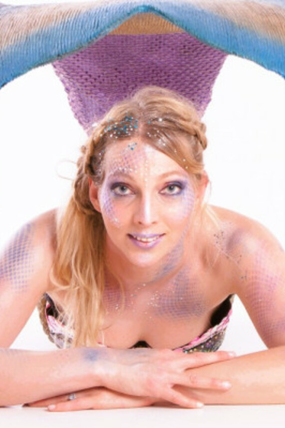 Water show with Freya the mermaid